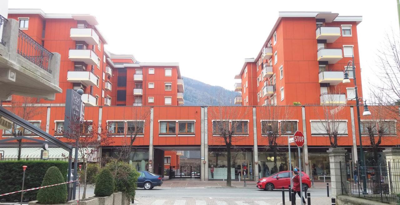 티라노 Lucini Ai Portici 아파트 외부 사진